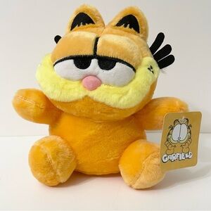 Garfield Plush Disney Store Stuffed Animal 8” Tall